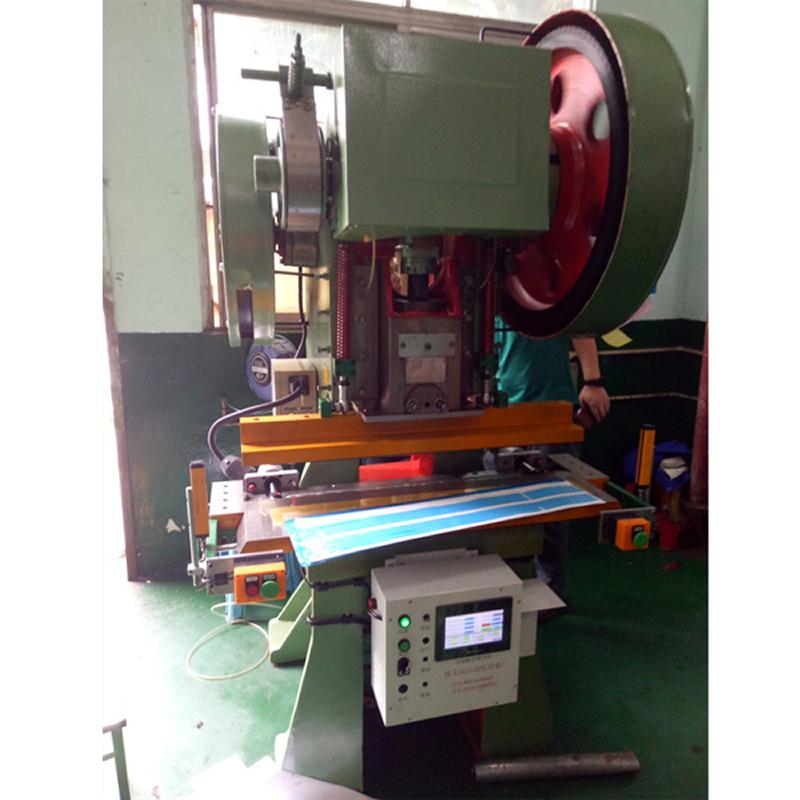 950mm模切机，气动下活动板单冲